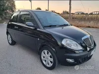 Usata Lancia Ypsilon 60 CV (44 kW) 2006 Nero Utilitaria