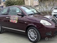 Usata Lancia Ypsilon 60 CV (44 kW) 2008 Viola Utilitaria