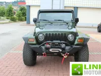 Usata Jeep Wrangler Sport 118 CV (86 kW) 1998 Verde metallizzato SUV