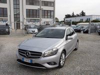 Usata Mercedes A180 Avantgarde 110 CV (80 kW) 2015 Grigio Berlina