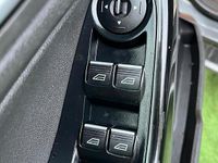 Usata Ford Fiesta 95 CV (69 kW) 2015 Grigio Berlina