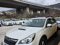 Usata Subaru Outback Trend 150 CV (110 kW) 2014 Bianco Station wagon
