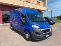 Usata Peugeot Boxer 140 CV (102 kW) 2022 Blu/azzurro Furgone