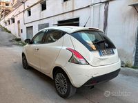 Usata Lancia Ypsilon 2013 Bianco Utilitaria