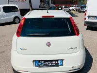 Usata Fiat Grande Punto Active 69 CV (50 kW) 2009 Bianco Utilitaria