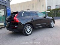 Usata Volvo XC60 Momentum 197 CV (144 kW) 2021 Nero SUV
