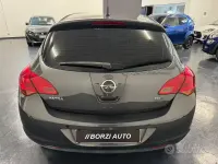 Usata Opel Astra Cosmo 125 CV (91 kW) 2010 Grigio Berlina