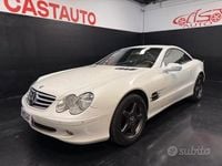 Usata Mercedes SL500 306 CV (225 kW) 2002 Bianco Cabrio