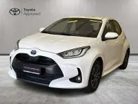 Usata Toyota Yaris Hybrid Trend 116 CV (85 kW) 2022 Bianco Berlina