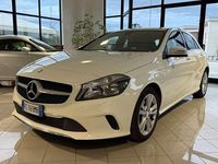 Usata Mercedes A180 122 CV (89 kW) 2016 Bianco Berlina