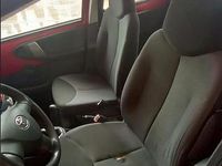 Usata Toyota Aygo 67 CV (49 kW) 2007 Rosso Utilitaria