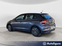 Usata VW Polo Life 95 CV (69 kW) 2023 Grigio Utilitaria