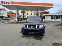 usata Nissan Navara double cab LE automatico 4wd