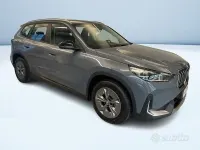 Usata BMW iX1 230 kW (313 CV) 2025 Grigio SUV
