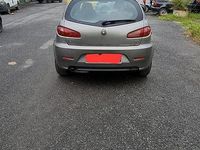 Usata Alfa Romeo 147 120 CV (88 kW) 2006 Grigio Utilitaria