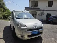Usata Peugeot Partner 92 CV (67 kW) 2005 Grigio Monovolume