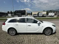 Usata Opel Insignia Cosmo 160 CV (117 kW) 2011 Bianco Station wagon