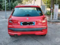 Usata Peugeot 206+ 60 CV (44 kW) 2011 Rosso Utilitaria