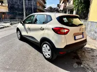 Usata Renault Captur 90 CV (66 kW) 2015 Beige SUV