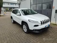 Usata Jeep Cherokee 185 CV (136 kW) 2015 Bianco SUV