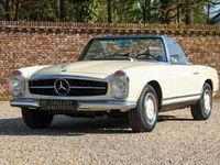 Usata Mercedes 250 150 CV (110 kW) 1967 Beige Cabrio