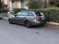 Usata Mercedes C180 122 CV (89 kW) 2019 Grigio Station wagon
