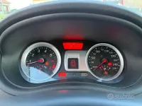 Usata Renault Clio II 75 CV (55 kW) 2009 Berlina
