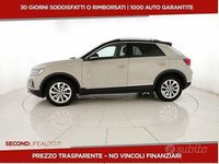 Usata VW T-Roc Style 149 CV (109 kW) 2022 Grigio SUV