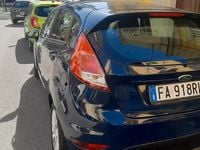 Second-hand Ford Fiesta 95 CP (69 kW) 2015 Albastru Berlinǎ