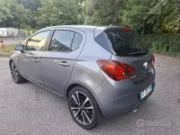Usata Opel Corsa 69 CV (50 kW) 2016 Bluazzurro Utilitaria