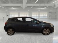 Usata Renault Clio V Business 91 CV (66 kW) 2022 Grigio Berlina