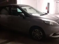 Usata Renault Scénic LIMITED 95 CV (69 kW) 2014 Grigio Monovolume