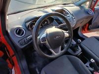 Usata Ford Fiesta 100 CV (73 kW) 2016 Rosso Berlina