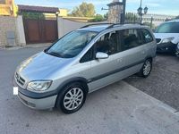 Usata Opel Zafira 101 CV (74 kW) 2004 Argento Monovolume
