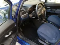 Usata Fiat Grande Punto 75 CV (55 kW) 2007 Bluazzurro Utilitaria