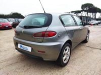 Usata Alfa Romeo 147 120 CV (88 kW) 2008 Grigio Utilitaria
