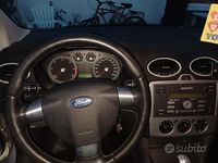 Usata Ford Focus 116 CV (85 kW) 2007 Grigio Station wagon