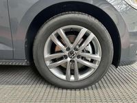 Usata VW Touran 150 CV (110 kW) 2025 Grigio Monovolume