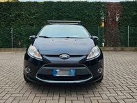 Usata Ford Fiesta 60 CV (44 kW) 2011 Nero Utilitaria