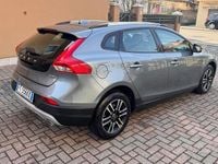 Usata Volvo V40 CC Business Edition 120 CV (88 kW) 2019 Grigio Station wagon