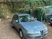 Usata Alfa Romeo 147 120 CV (88 kW) 2001 Bluazzurro Utilitaria
