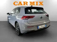 Usata VW Golf VIII Life 110 CV (80 kW) 2022 Grigio Berlina