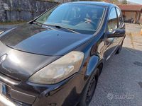 Usata Renault Clio II Dynamique 58 CV (42 kW) 2010 Nero Berlina