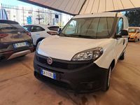 Usata Fiat Doblò Lounge 90 CV (66 kW) 2022 Bianco Monovolume