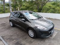 Usado Ford Fiesta 75 HP (55 kW) 2019 Cinzento Citadino