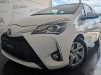 Usata Toyota Yaris Hybrid Active 73 CV (53 kW) 2018 Bianco Berlina