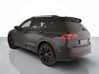 Usata VW Tiguan R-line 150 CV (110 kW) 2023 Deep black perlato SUV