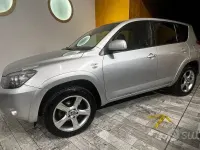 Usata Toyota RAV4 Luxury 177 CV (130 kW) 2009 Grigio SUV