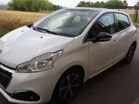 Usata Peugeot 208 Active 102 CV (75 kW) 2020 Bianco Utilitaria