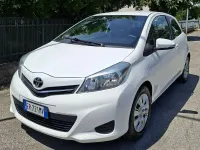 Usata Toyota Yaris Active 69 CV (50 kW) 2013 Bianco Utilitaria